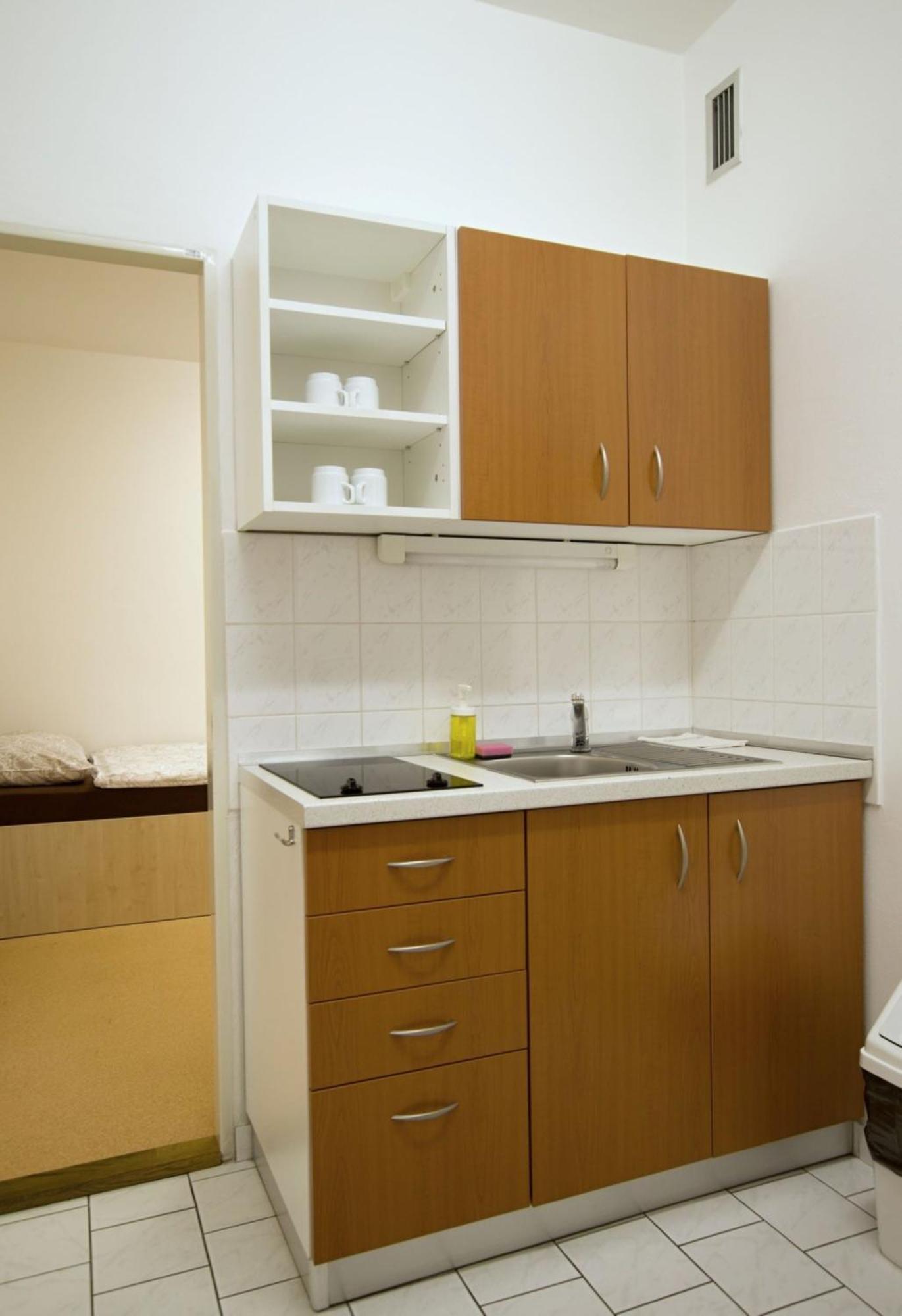 Tauferovy Koleje Hostel Brno Luaran gambar