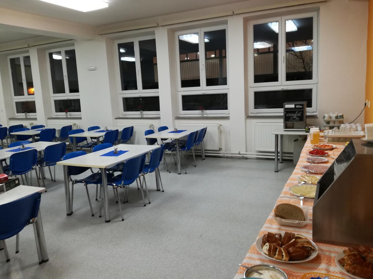 Tauferovy Koleje Hostel Brno Luaran gambar